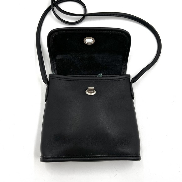 Vintage Coach Tango Flap #9049 Crossbody Black Leather Bag - Picture 4 of 8